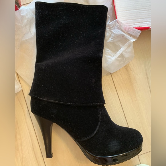 Velvet Boots with Spats and Buttons - Picture 7 of 11